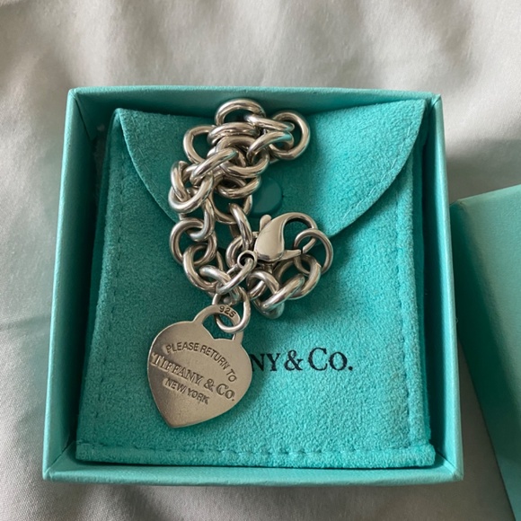 Tiffany and Co heart tag charm bracelet - Silver - Picture 2 of 6